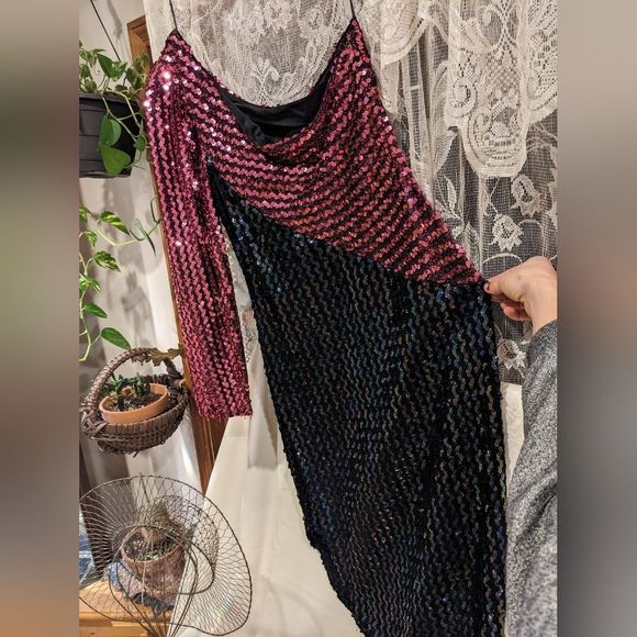 New Leaf by Samir Off the Shoulder pink Sequin Disco Party Dress - Picture 6 of 8